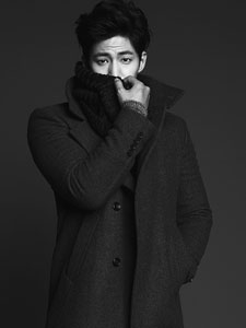 韩国演员宋再临冬日写真 凸显时尚型男魅力