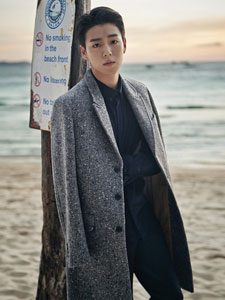 韩国男星李玹雨时尚写真 衣衫尽湿性.感撩人